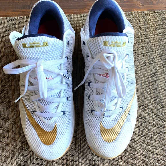 NIKE LEBRON XII Mens 8.5 Sneaker 724557-174 - Picture 6 of 10